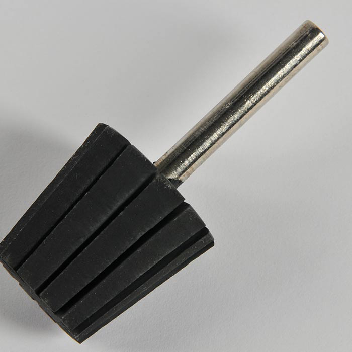 Soporte manguitos abrasivos cónicos